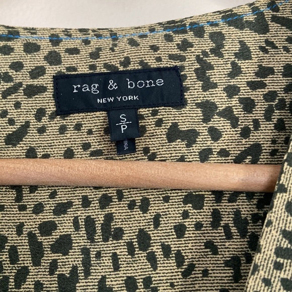 Rag & Bone- Shields Leopard Print Silk Top In Olive - Picture 8 of 16